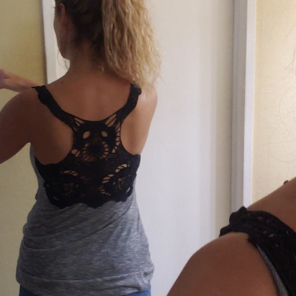 Top - Picture 2 of 2